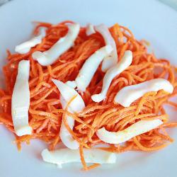 Корейская морковка с кальмарами