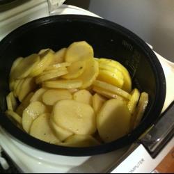 Картошка жареная в мультиварке