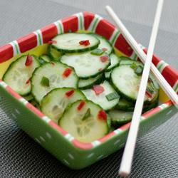 Огуречный салат по-азитски